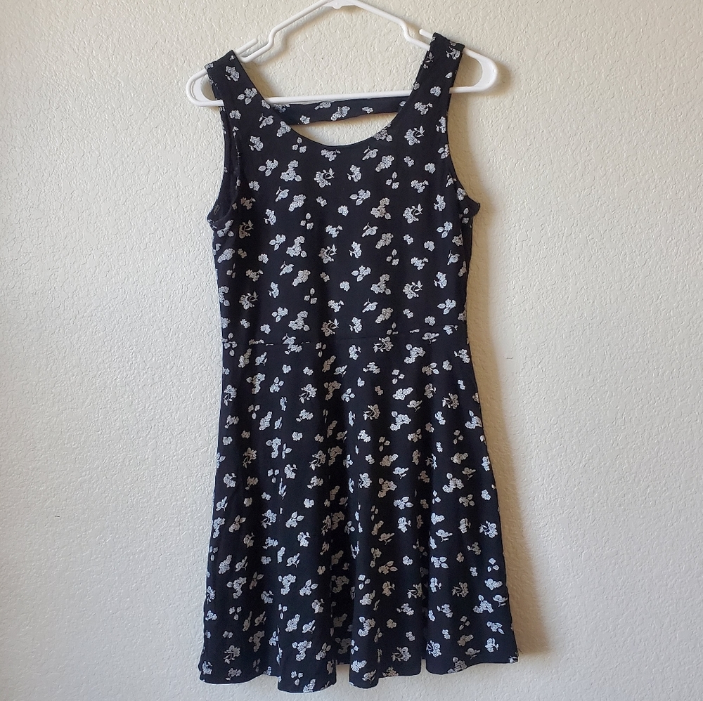 2 Dye 4 Black And White Floral Mini Dress